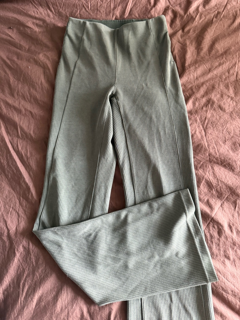 Lululemon Ribbed Stretch Pants - green